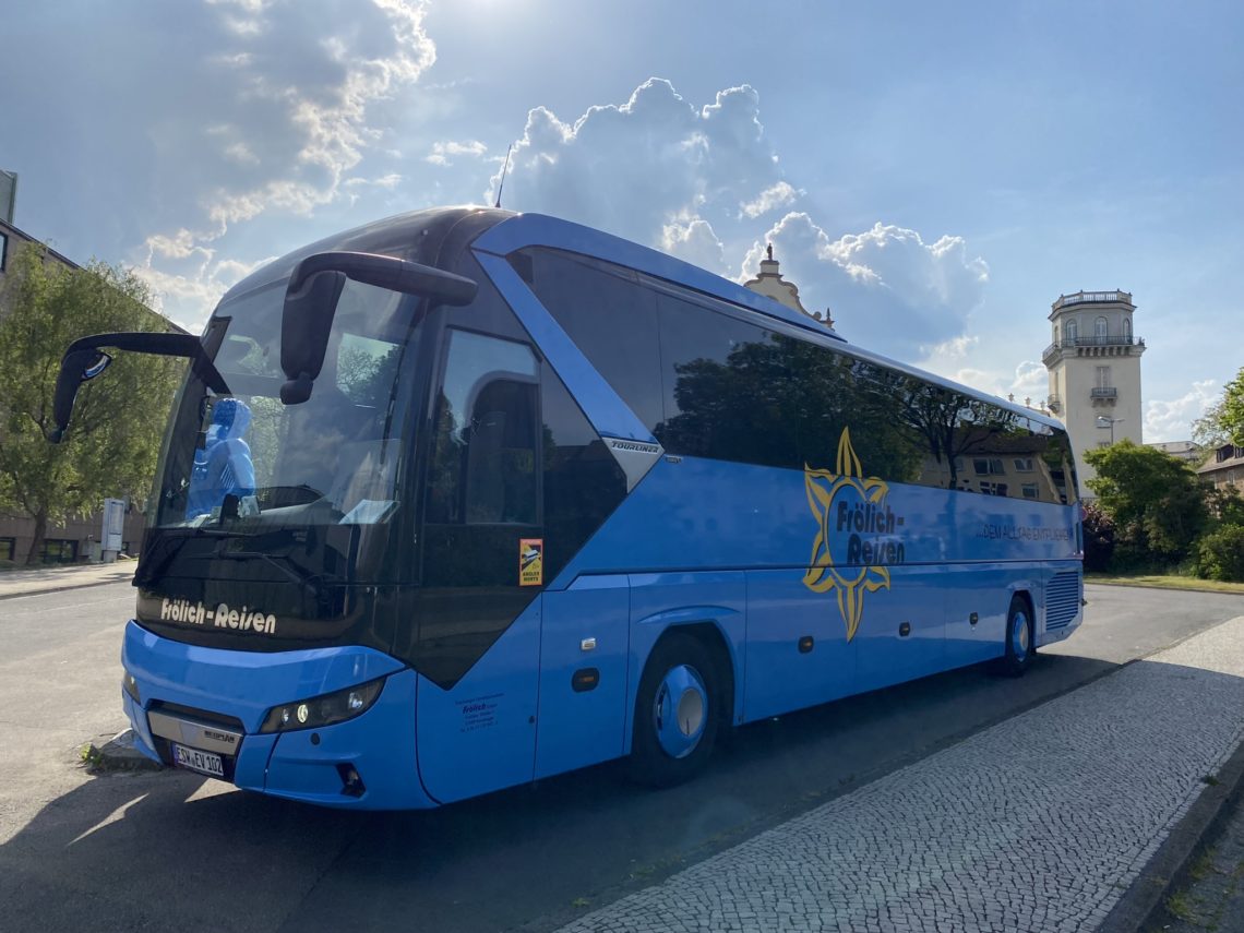 4**** Fernreisebus Frölich-Reisen